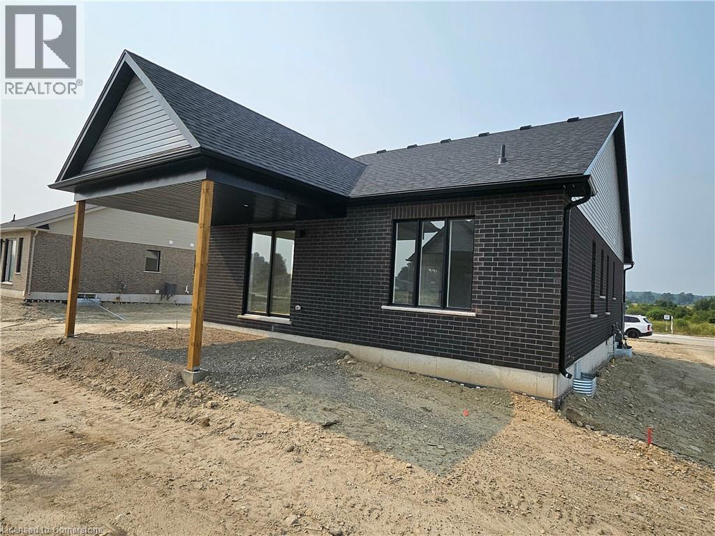 113 Thackeray Way, Harriston, Ontario  N0G 1Z0 - Photo 4 - 40727618