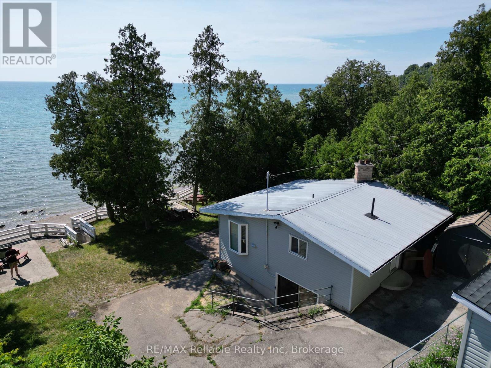 83405 Cedar Bank Drive, Ashfield-Colborne-Wawanosh, Ontario  N7A 3X9 - Photo 2 - X12295528