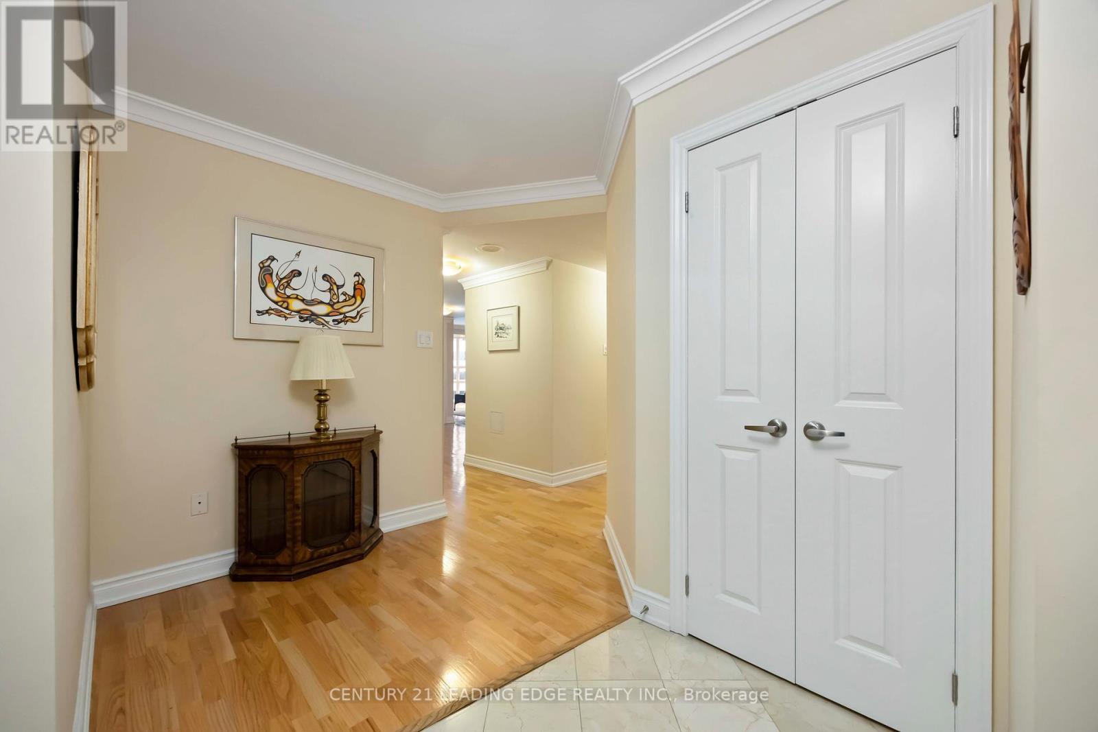 Property at 1806 - 131 BEECROFT ROAD image 3