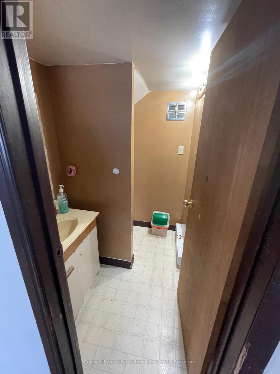237 Victoria Street S, Arran-Elderslie, Ontario  N0G 2N0 - Photo 7 - X12294804