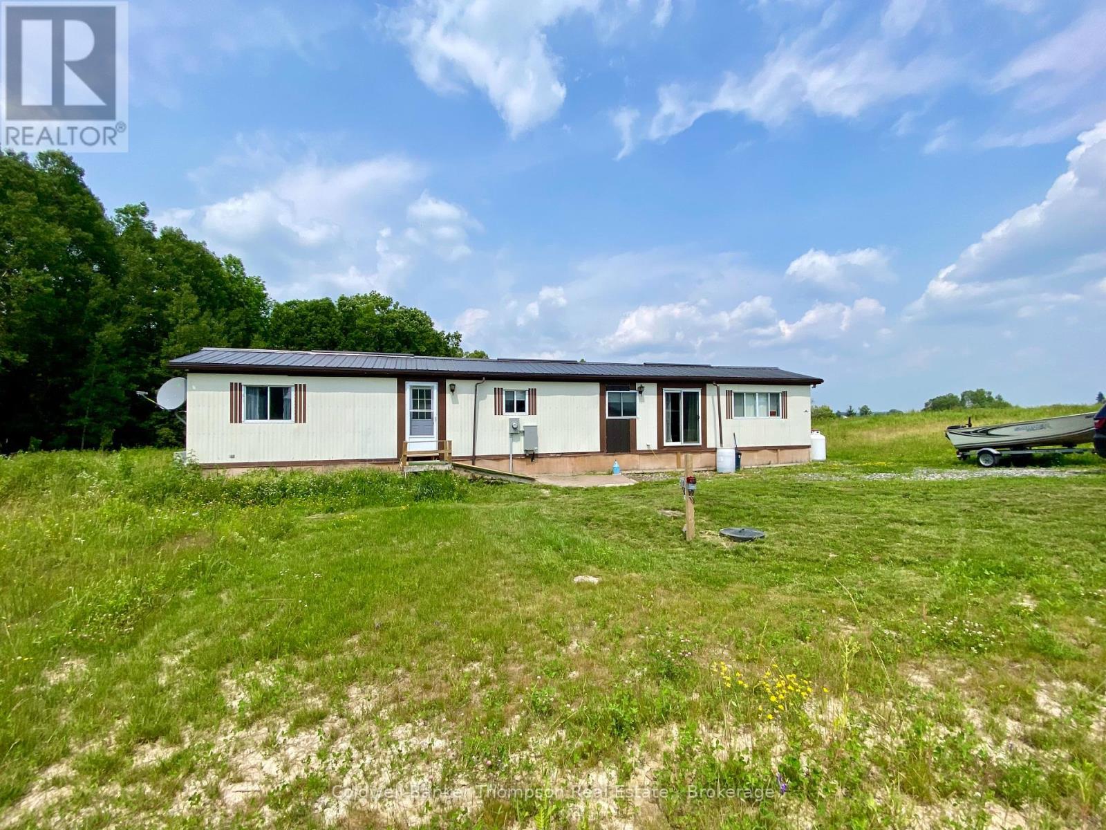 28 Hilltop Road S, Parry Sound Remote Area, Ontario  P0H 1A0 - Photo 1 - X12295571