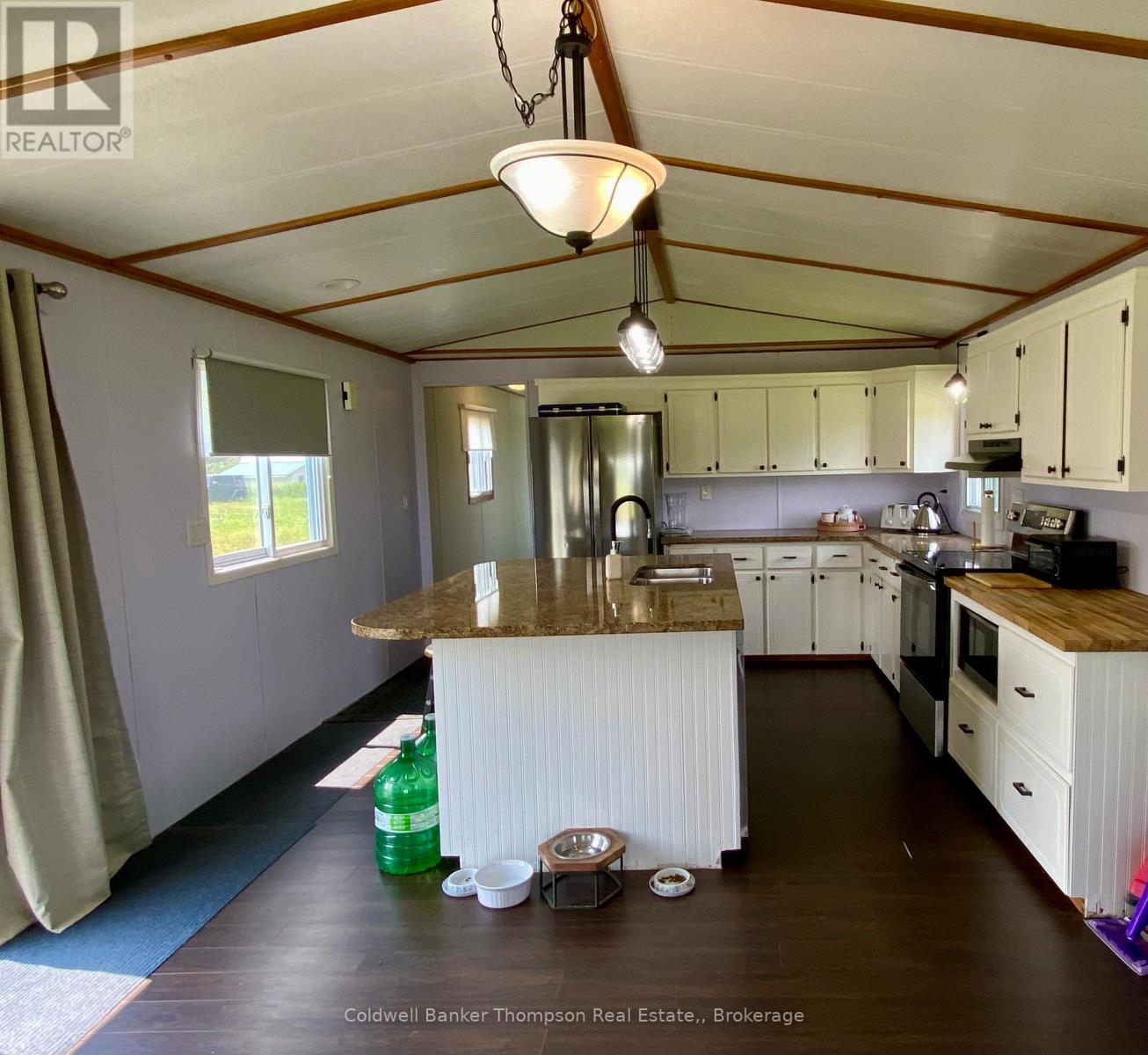 28 Hilltop Road S, Parry Sound Remote Area, Ontario  P0H 1A0 - Photo 10 - X12295571