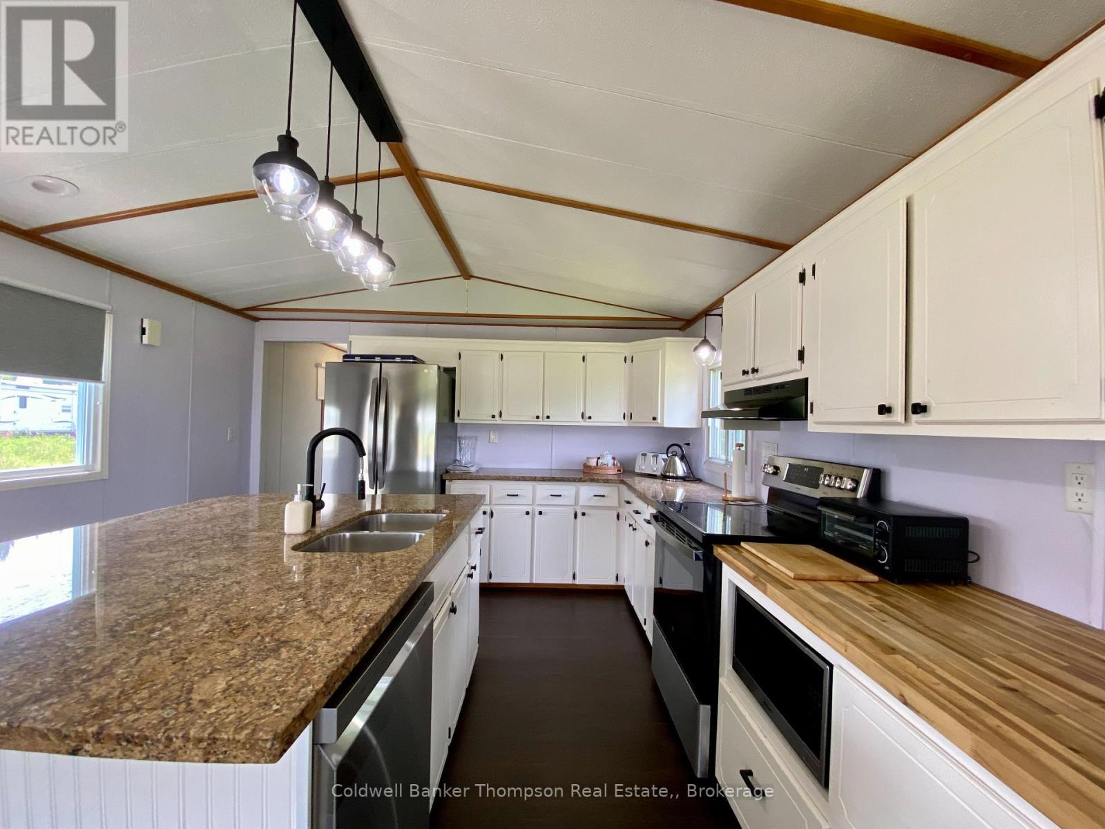 28 Hilltop Road S, Parry Sound Remote Area, Ontario  P0H 1A0 - Photo 13 - X12295571