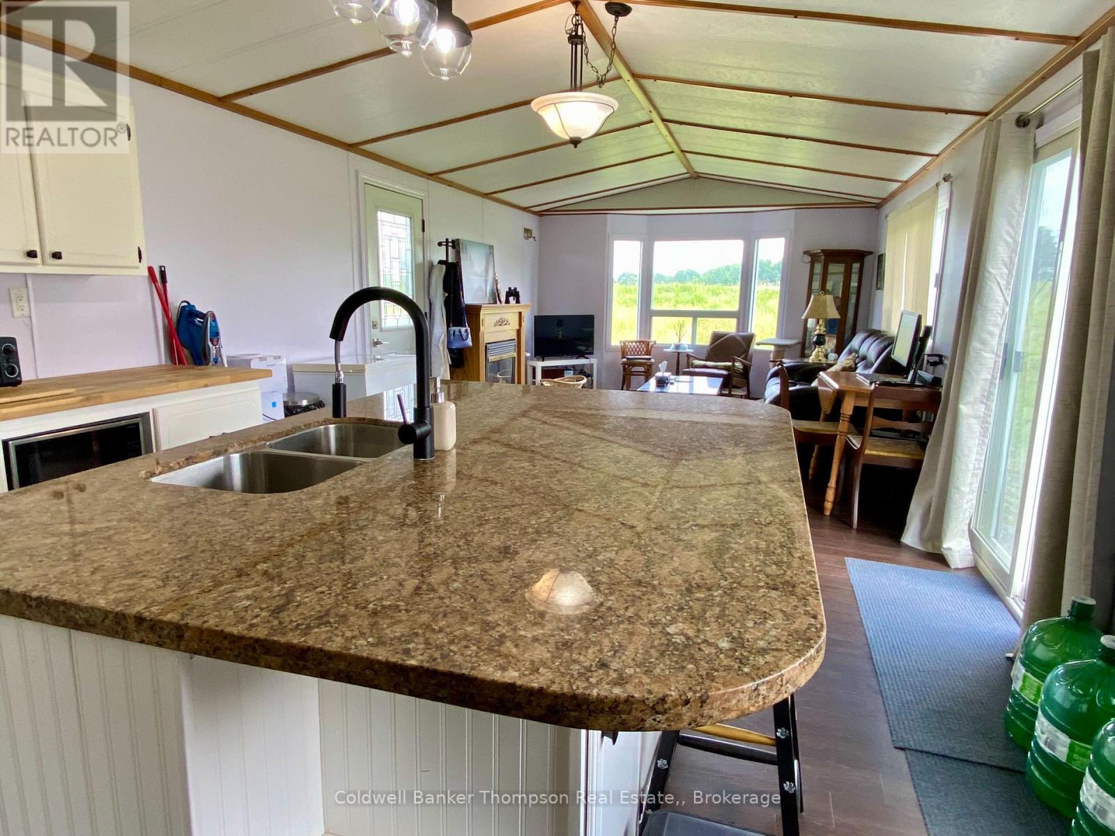 28 Hilltop Road S, Parry Sound Remote Area, Ontario  P0H 1A0 - Photo 17 - X12295571