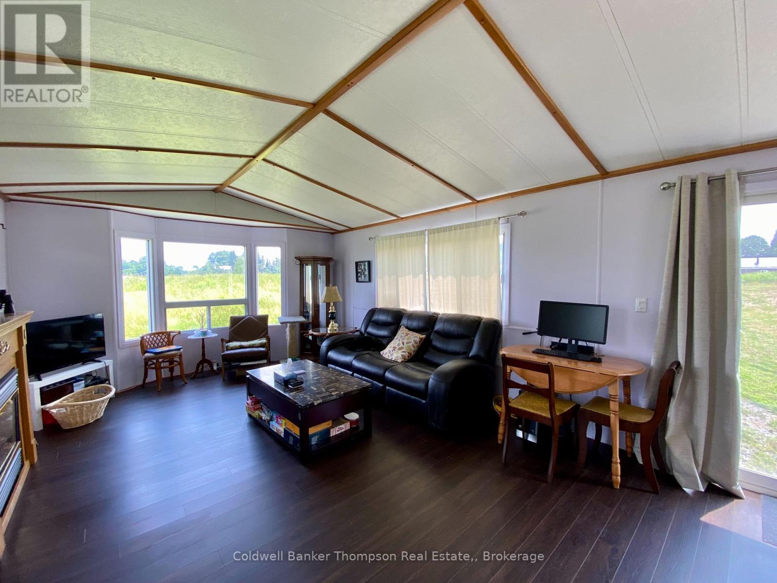 28 Hilltop Road S, Parry Sound Remote Area, Ontario  P0H 1A0 - Photo 6 - X12295571