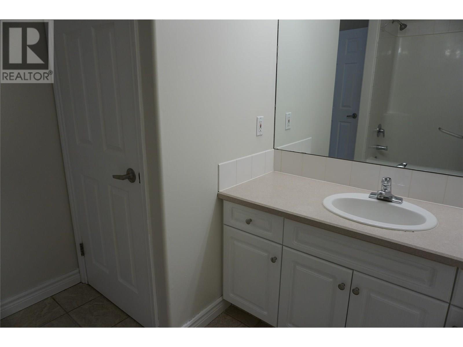 5201 Fairway Drive Unit# 704, Fairmont Hot Springs, British Columbia  V0B 1L1 - Photo 51 - 10356398