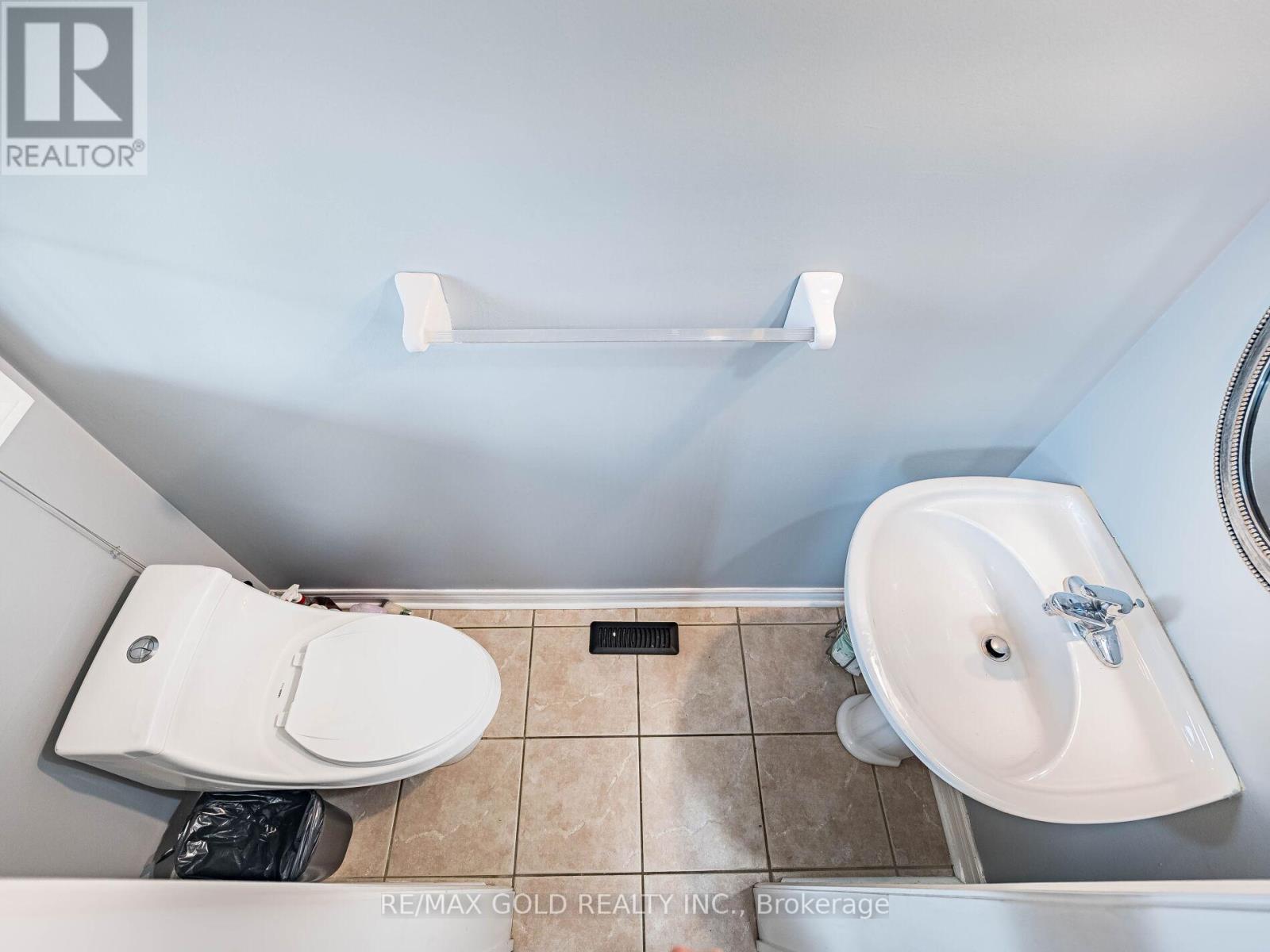 37 Alice Springs Crescent, Brampton, Ontario  L6X 0R7 - Photo 20 - W12295610