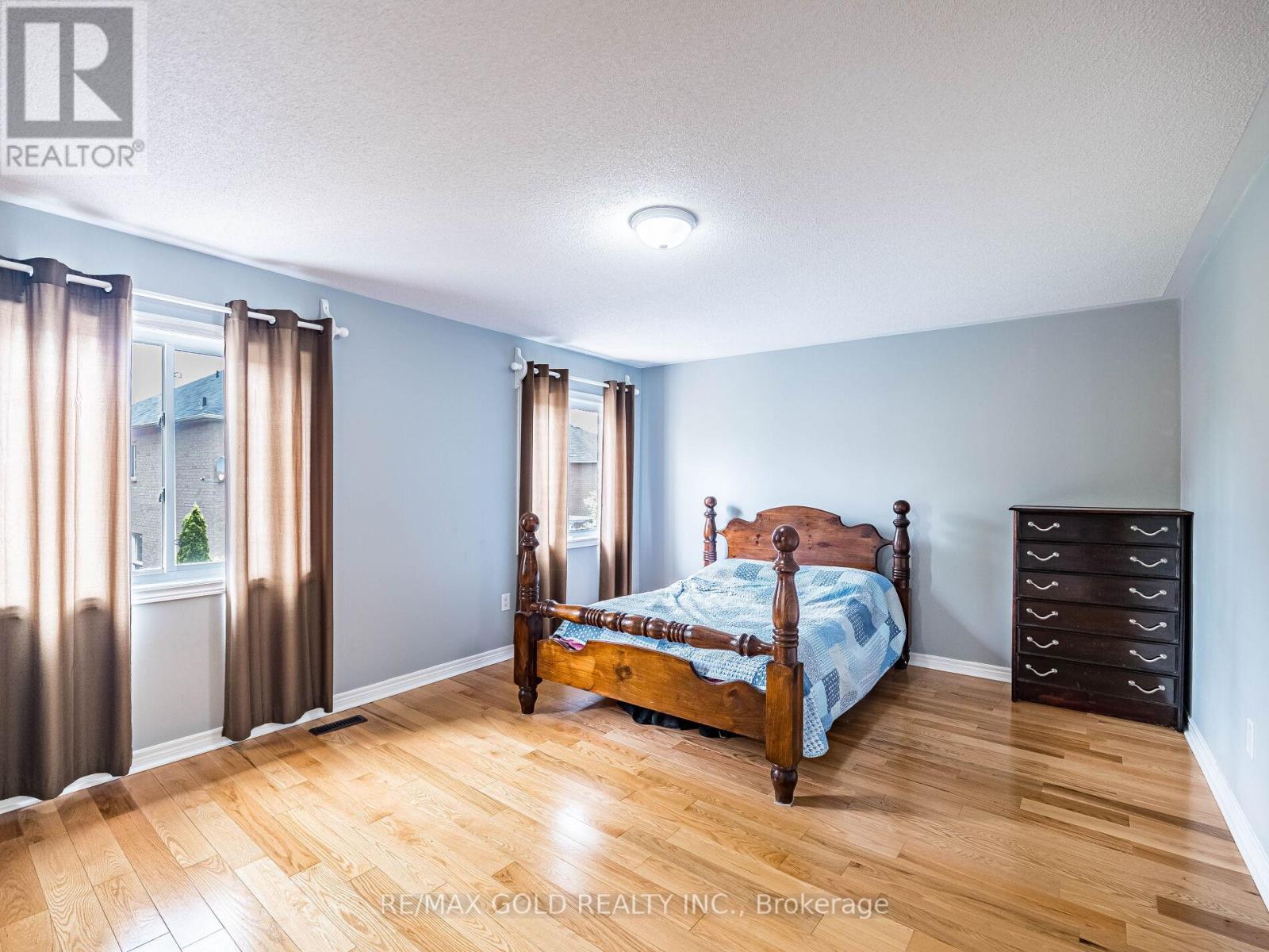 37 Alice Springs Crescent, Brampton, Ontario  L6X 0R7 - Photo 22 - W12295610