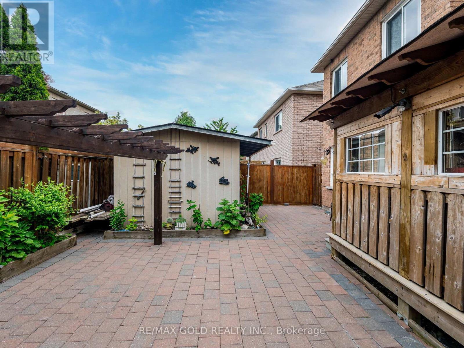 37 Alice Springs Crescent, Brampton, Ontario  L6X 0R7 - Photo 37 - W12295610