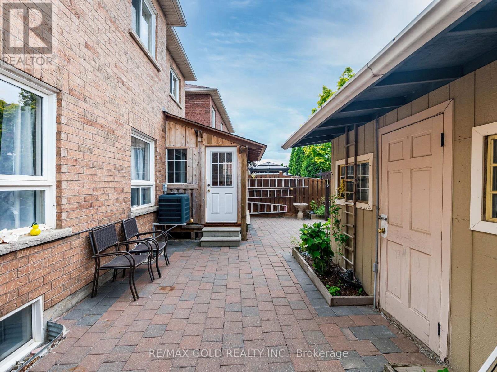 37 Alice Springs Crescent, Brampton, Ontario  L6X 0R7 - Photo 41 - W12295610