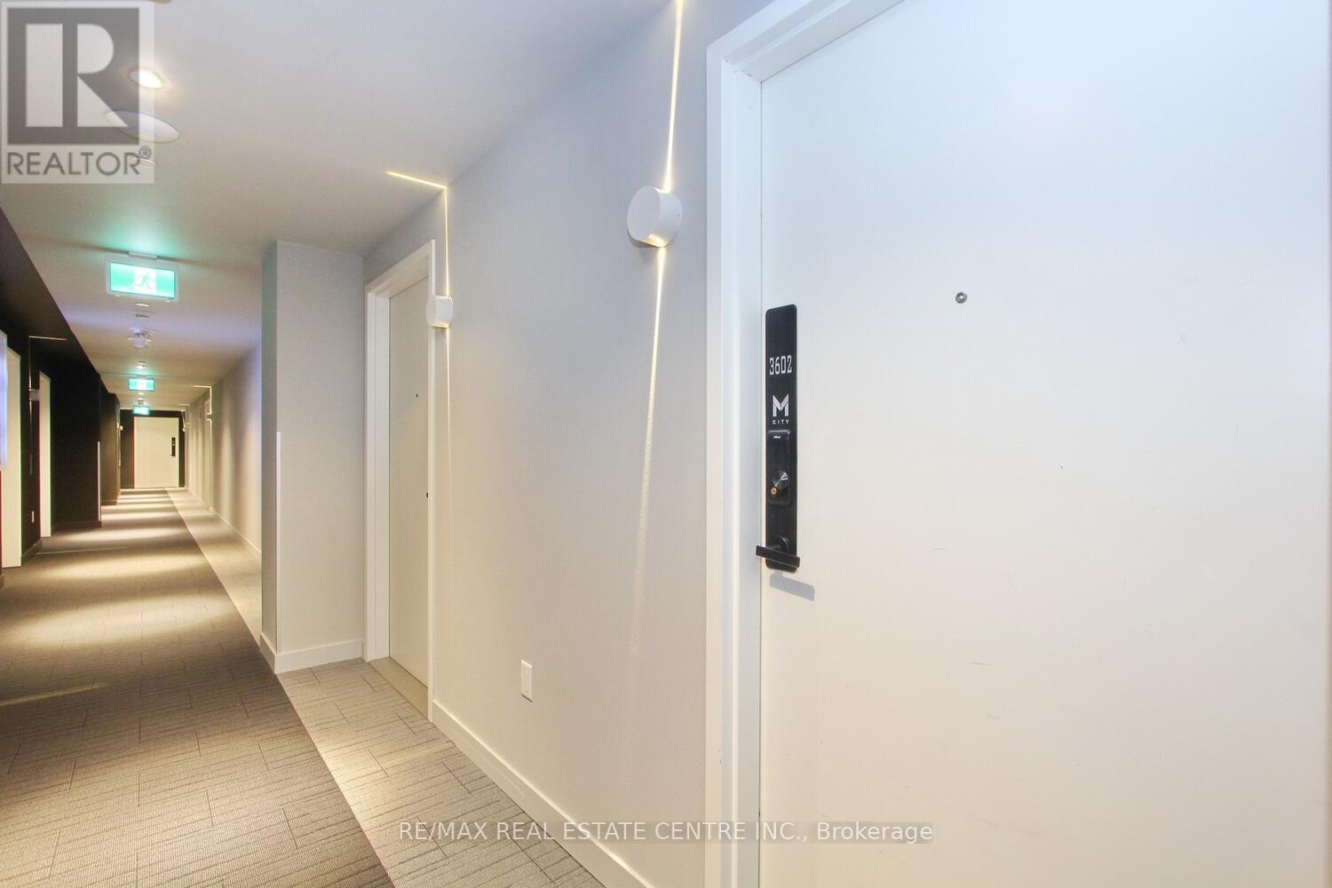 3602 - 3900 Confederation Parkway, Mississauga (City Centre), Ontario  L5B 0M3 - Photo 4 - W12295621