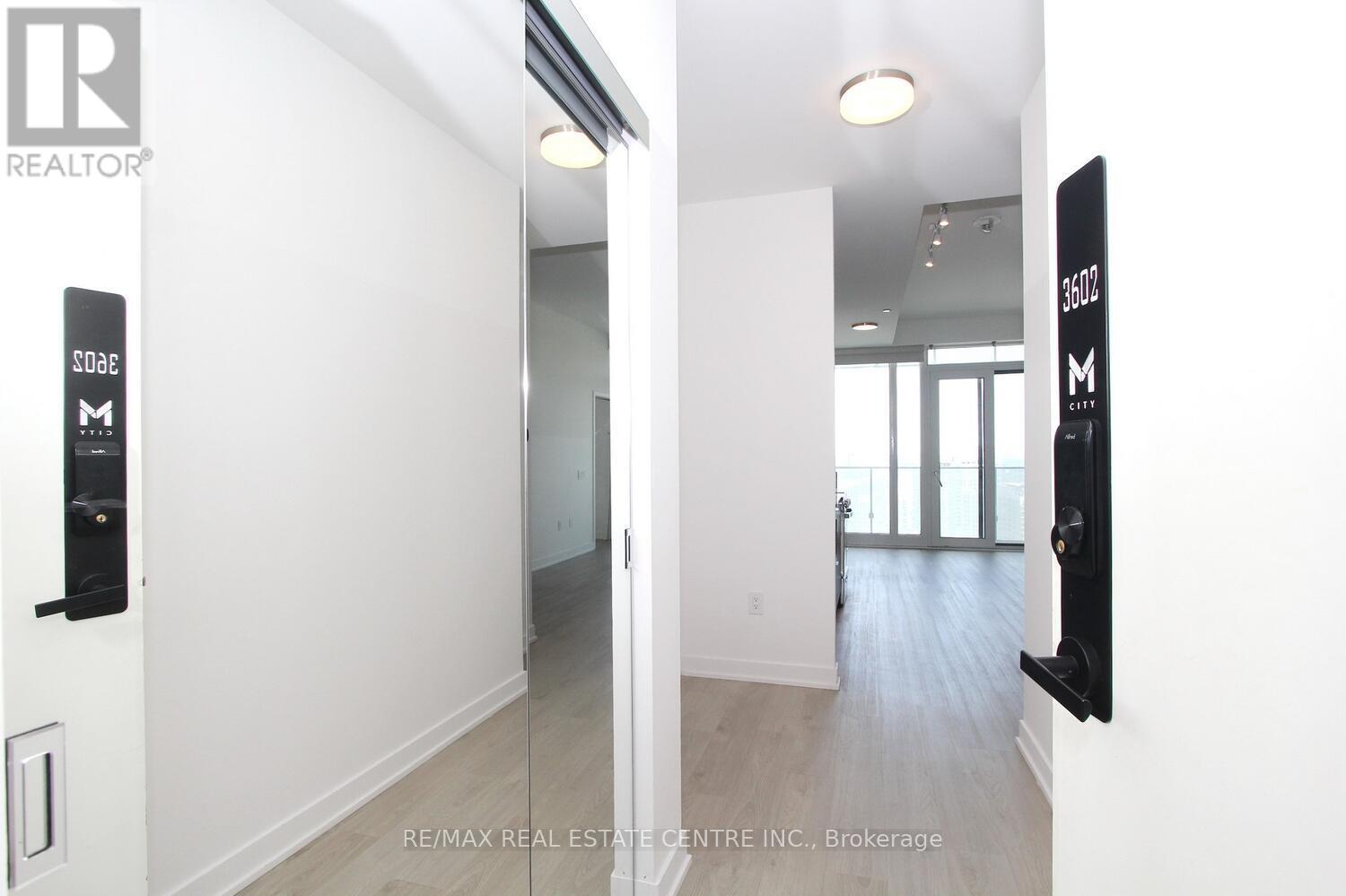 3602 - 3900 Confederation Parkway, Mississauga (City Centre), Ontario  L5B 0M3 - Photo 5 - W12295621