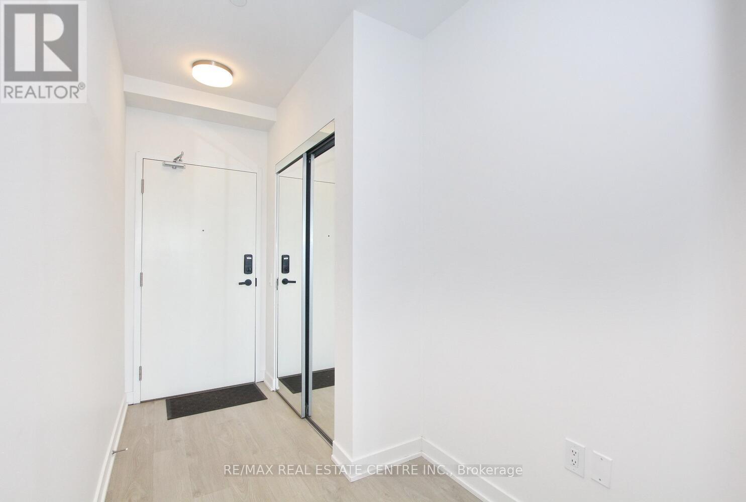 3602 - 3900 Confederation Parkway, Mississauga (City Centre), Ontario  L5B 0M3 - Photo 6 - W12295621