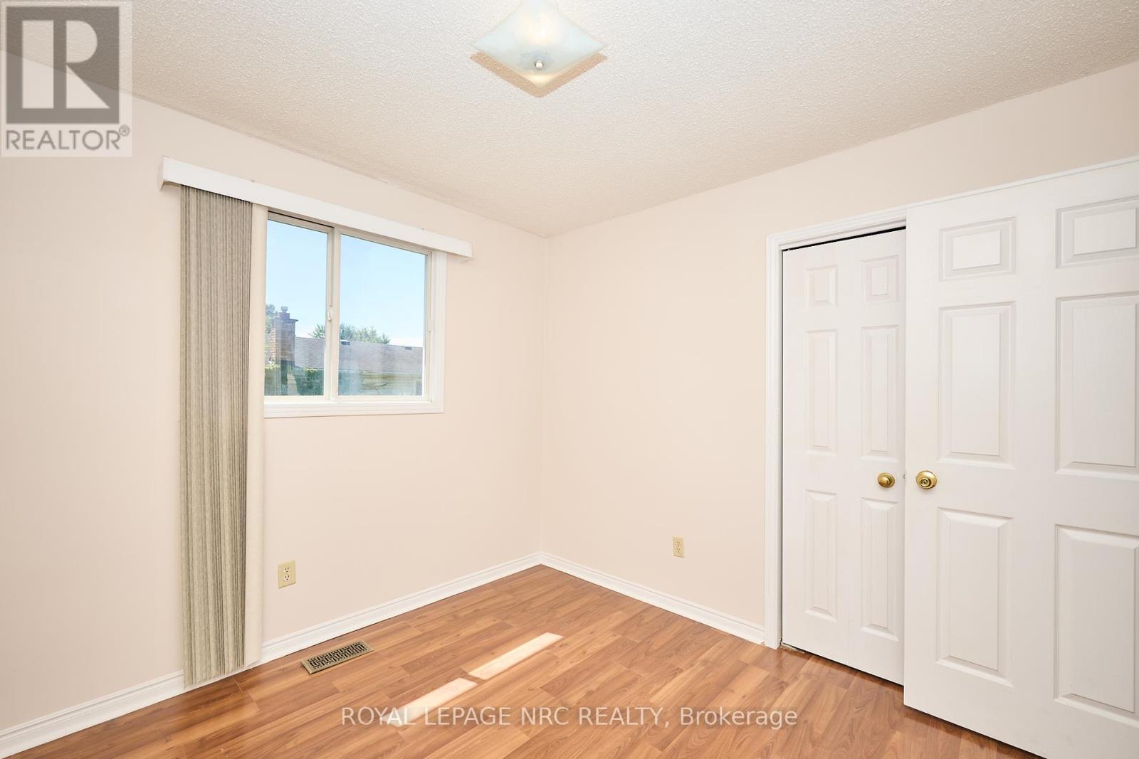 6090 Crimson Drive, Niagara Falls, Ontario  L2G 7S5 - Photo 17 - X12295646