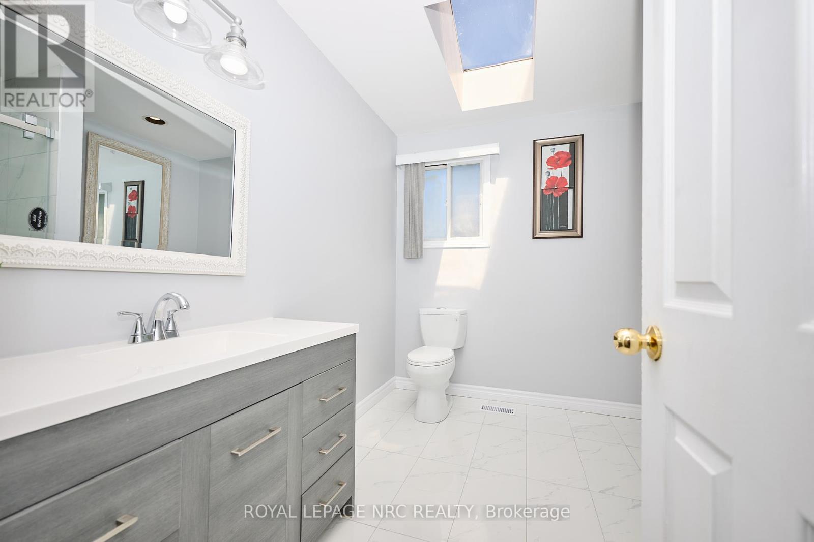 6090 Crimson Drive, Niagara Falls, Ontario  L2G 7S5 - Photo 24 - X12295646