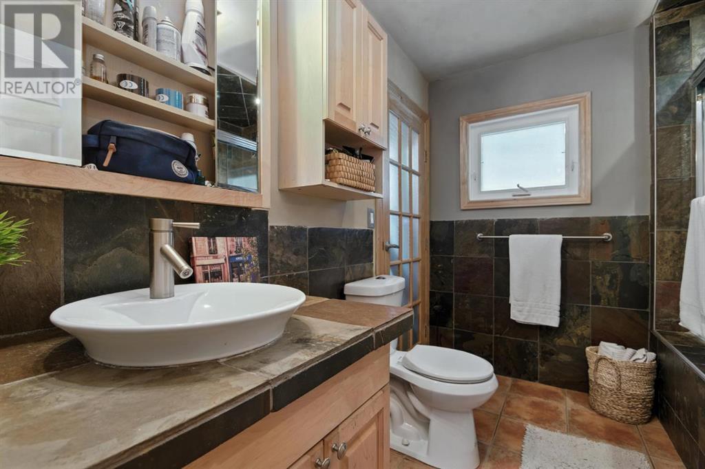 Property at 8 Mckinnon Crescent image 4