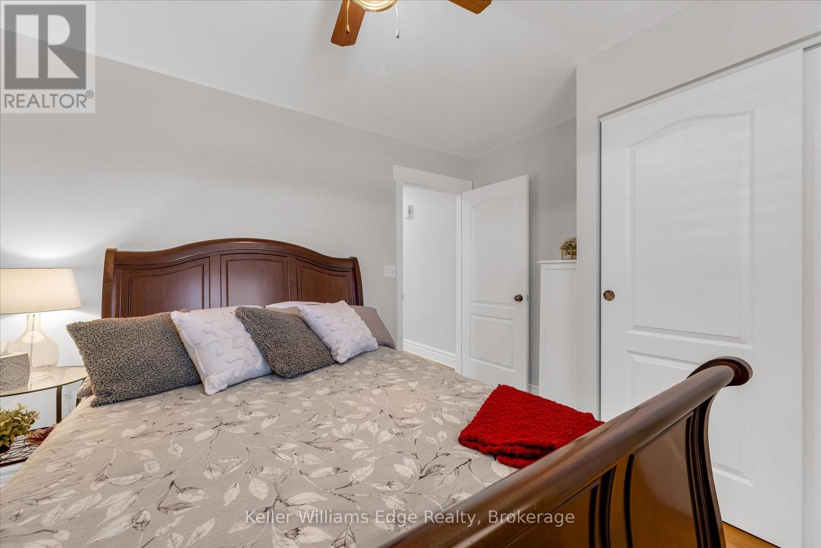279 Knoll Street, Port Colborne, Ontario  L3K 5B8 - Photo 13 - X12295044
