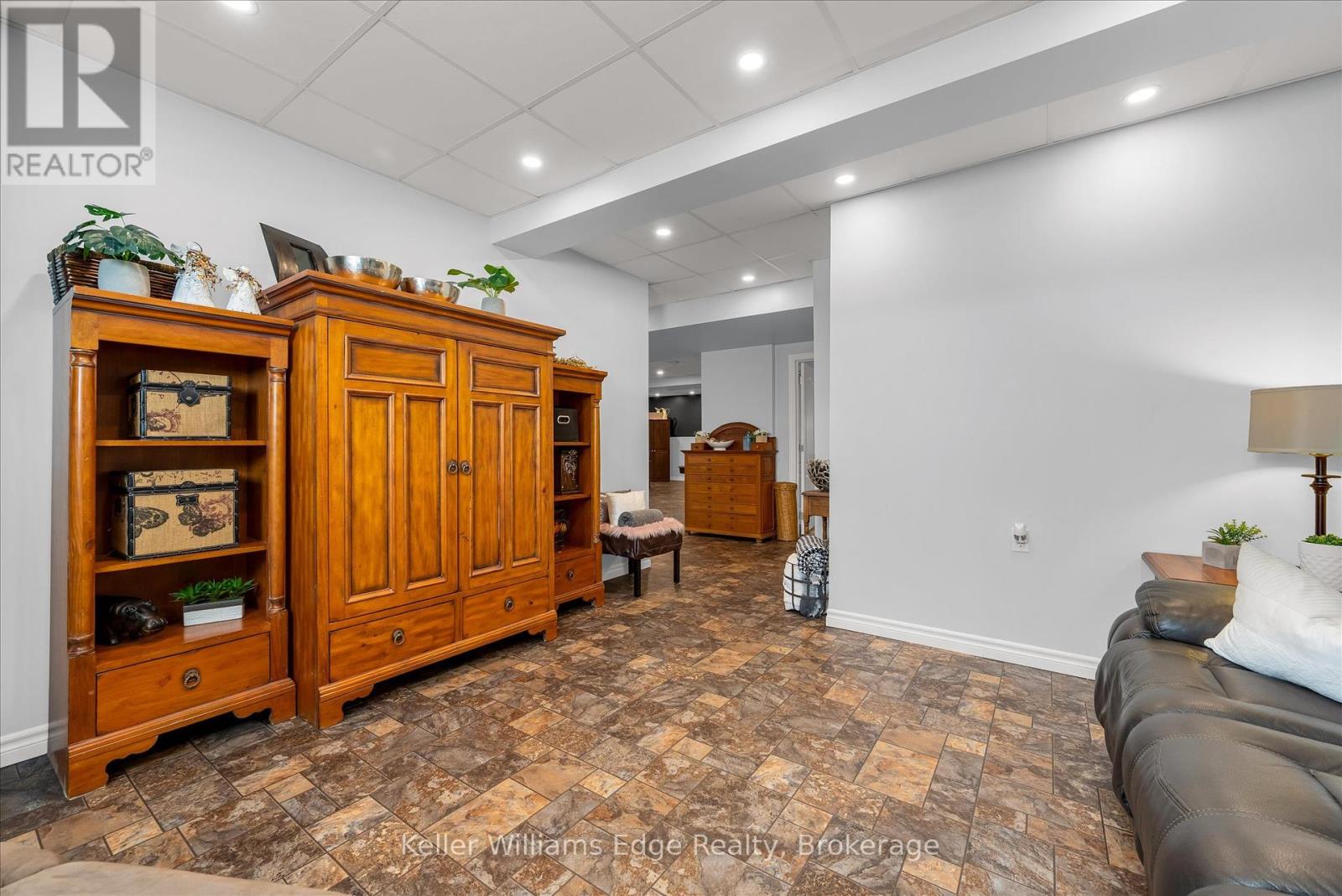 279 Knoll Street, Port Colborne, Ontario  L3K 5B8 - Photo 33 - X12295044