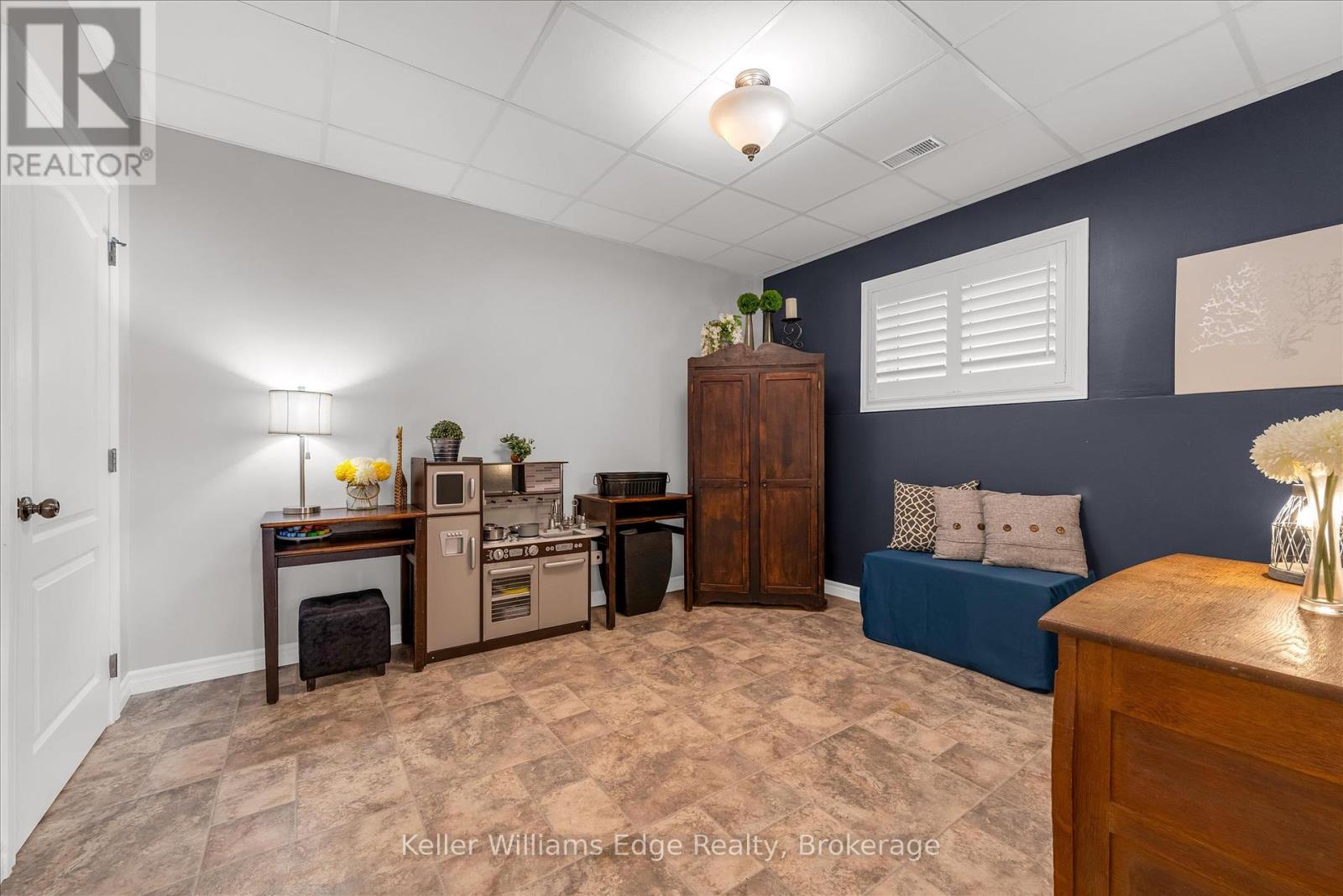 279 Knoll Street, Port Colborne, Ontario  L3K 5B8 - Photo 29 - X12295044