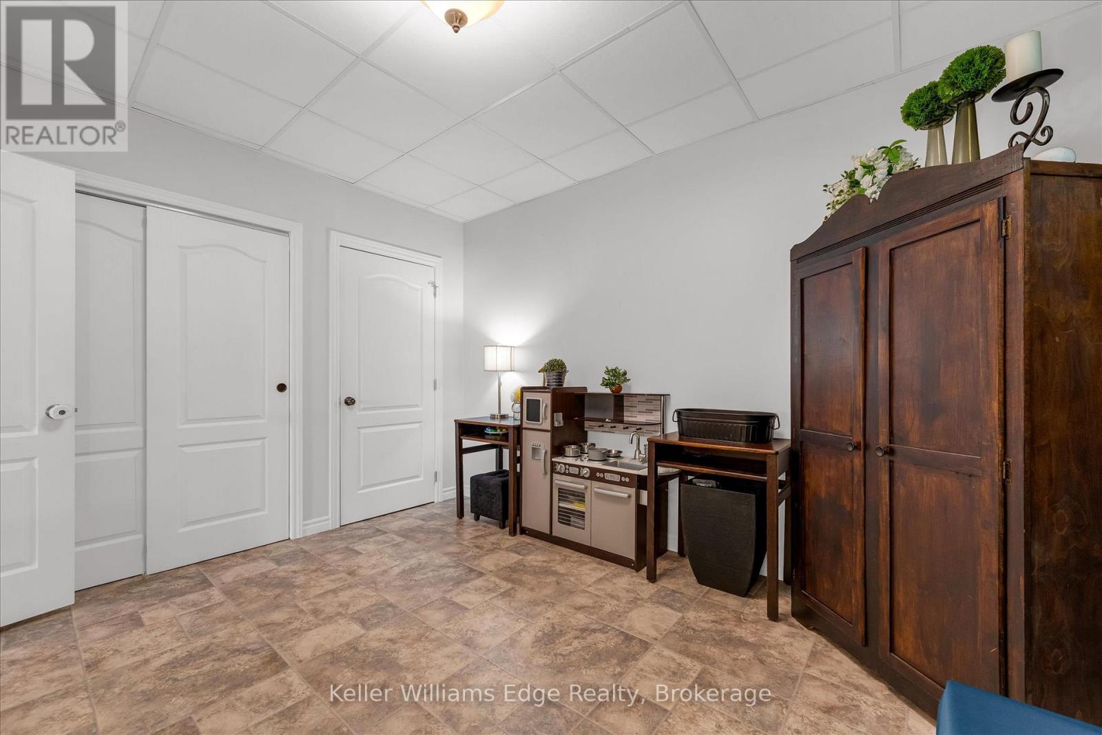 279 Knoll Street, Port Colborne, Ontario  L3K 5B8 - Photo 30 - X12295044
