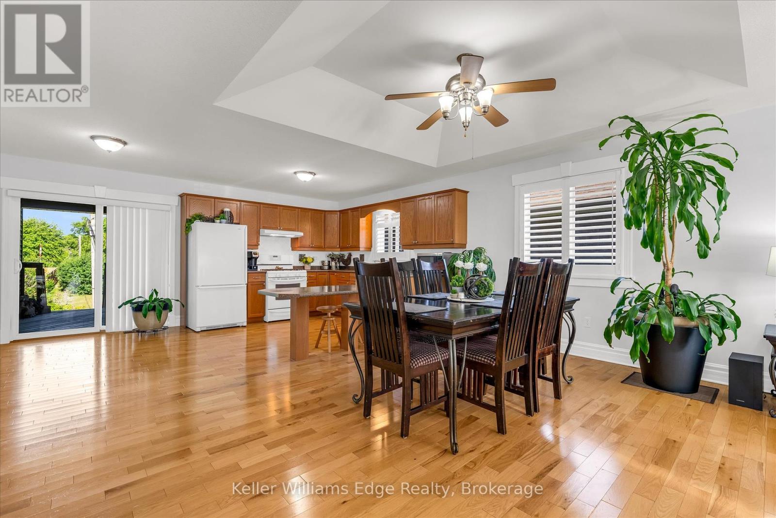 279 Knoll Street, Port Colborne, Ontario  L3K 5B8 - Photo 7 - X12295044