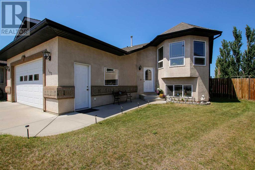 Property at 142 Kidd Close image 3