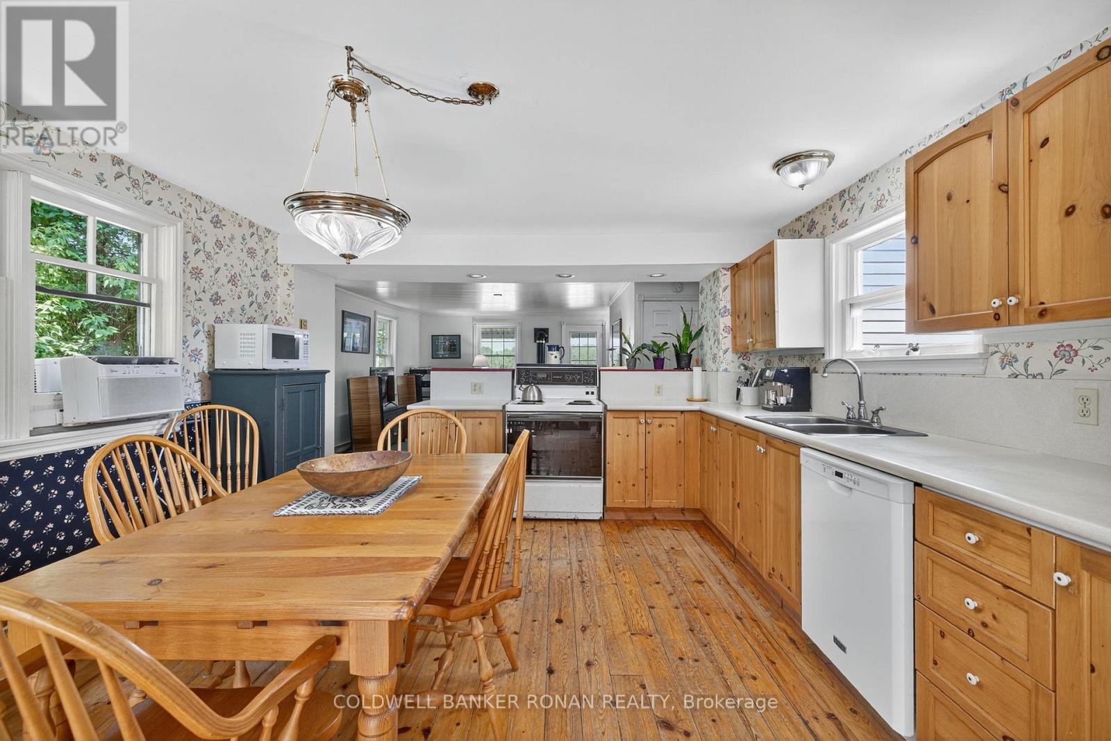 1604 Concession Rd 8, Adjala-Tosorontio, Ontario  L0G 1W0 - Photo 16 - N12295720
