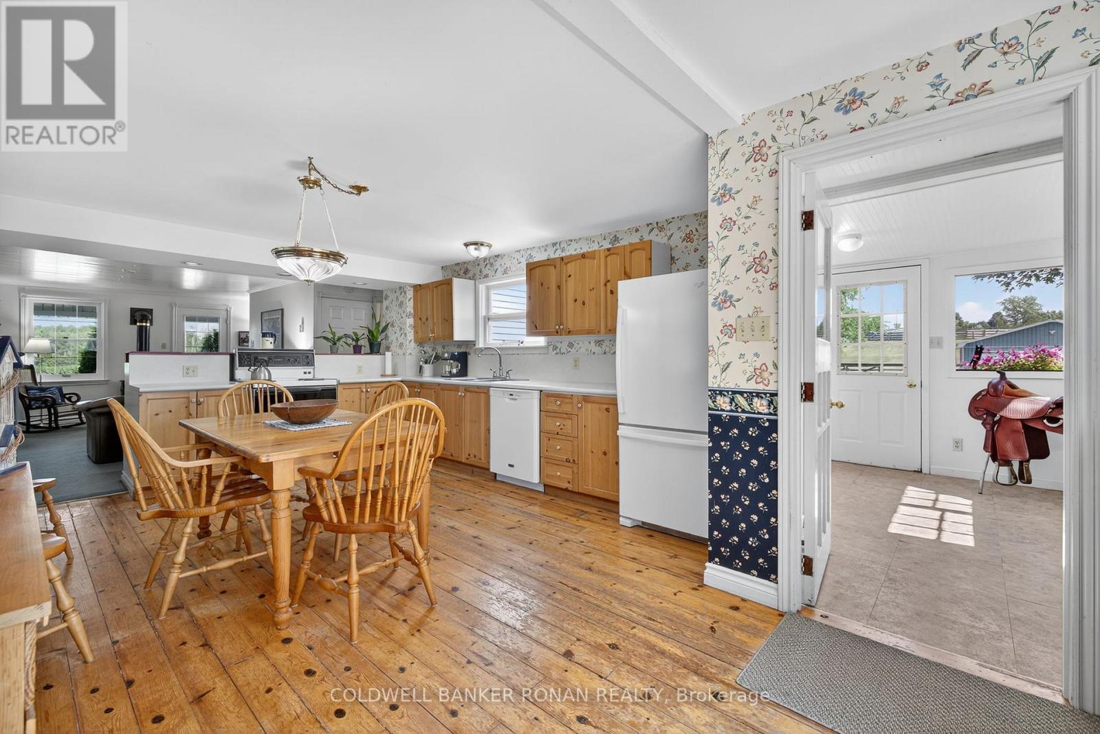 1604 Concession Rd 8, Adjala-Tosorontio, Ontario  L0G 1W0 - Photo 19 - N12295720