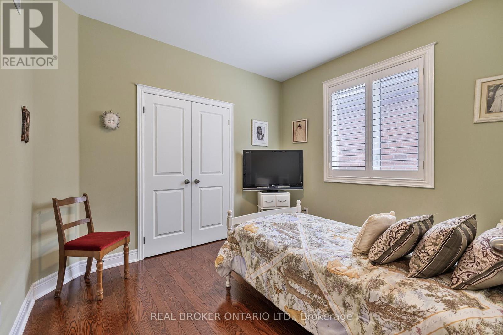28 Hampton Springs Drive, Brampton, Ontario  L6P 2W4 - Photo 26 - W12295684
