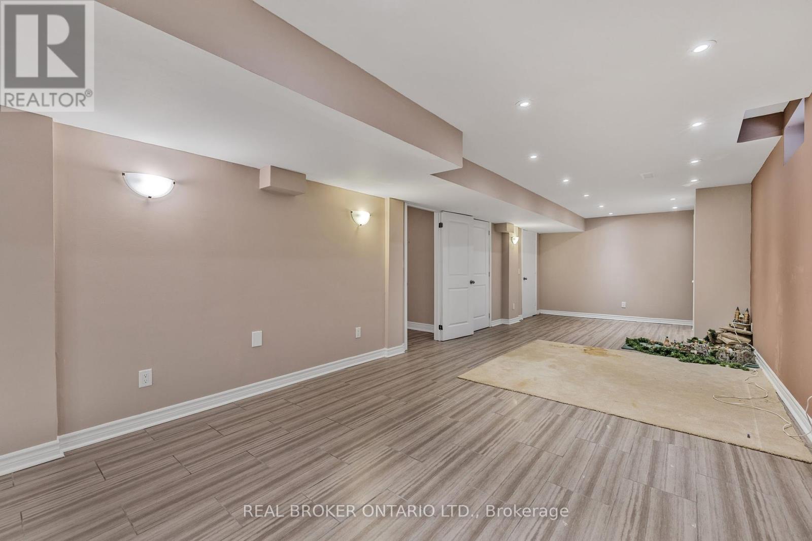 28 Hampton Springs Drive, Brampton, Ontario  L6P 2W4 - Photo 41 - W12295684