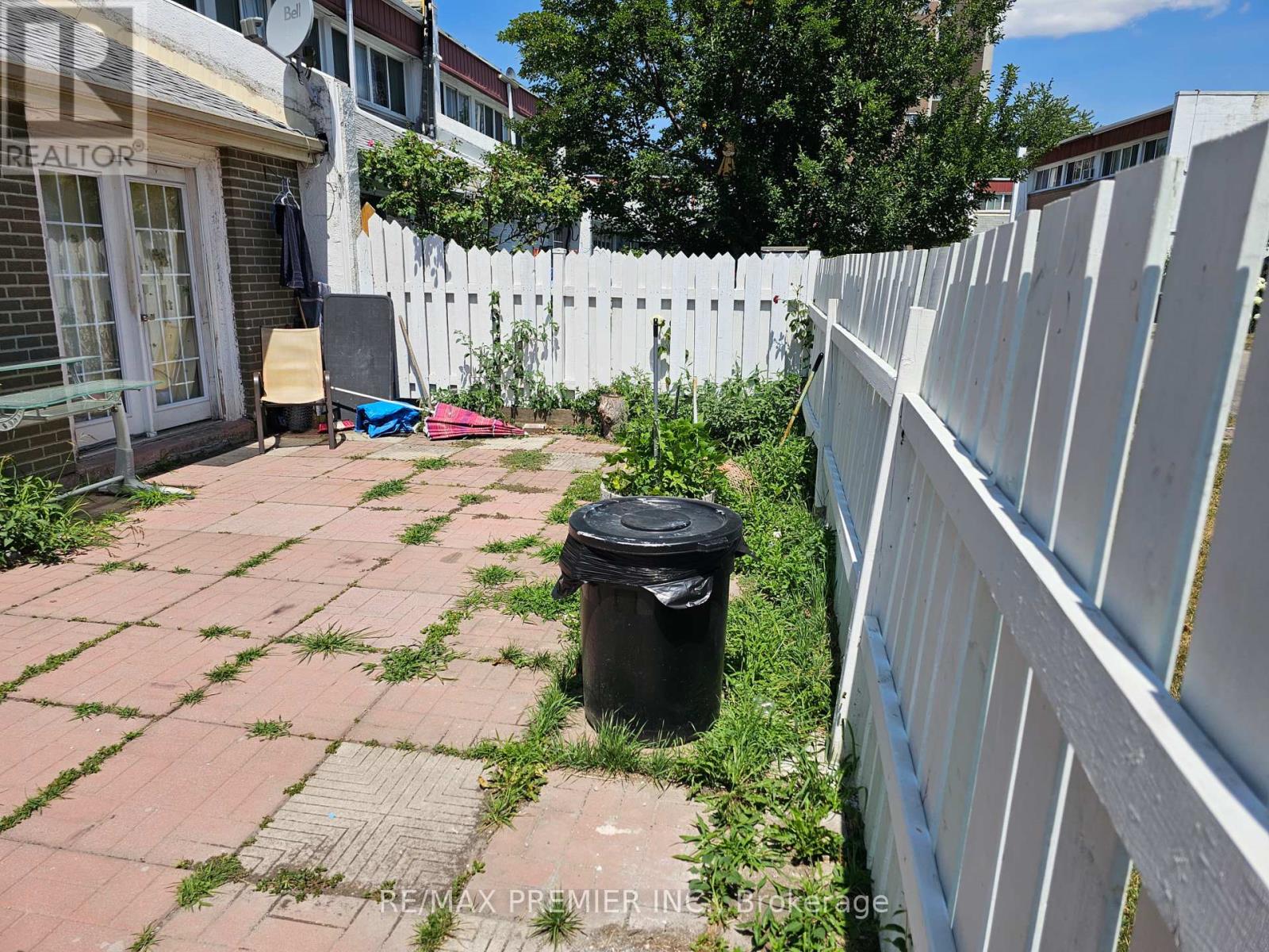 Unit 15 - 2901 Jane Street, Toronto, Ontario  M3N 2J8 - Photo 4 - W12291930