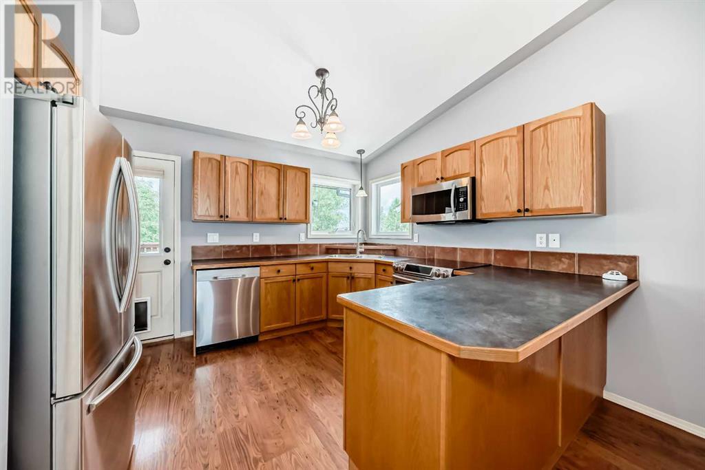 Property at 56 Jennings Crescent image 2