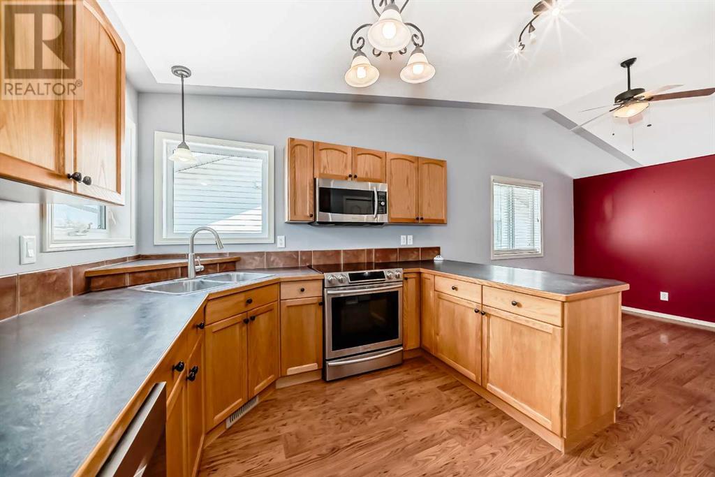 Property at 56 Jennings Crescent image 3