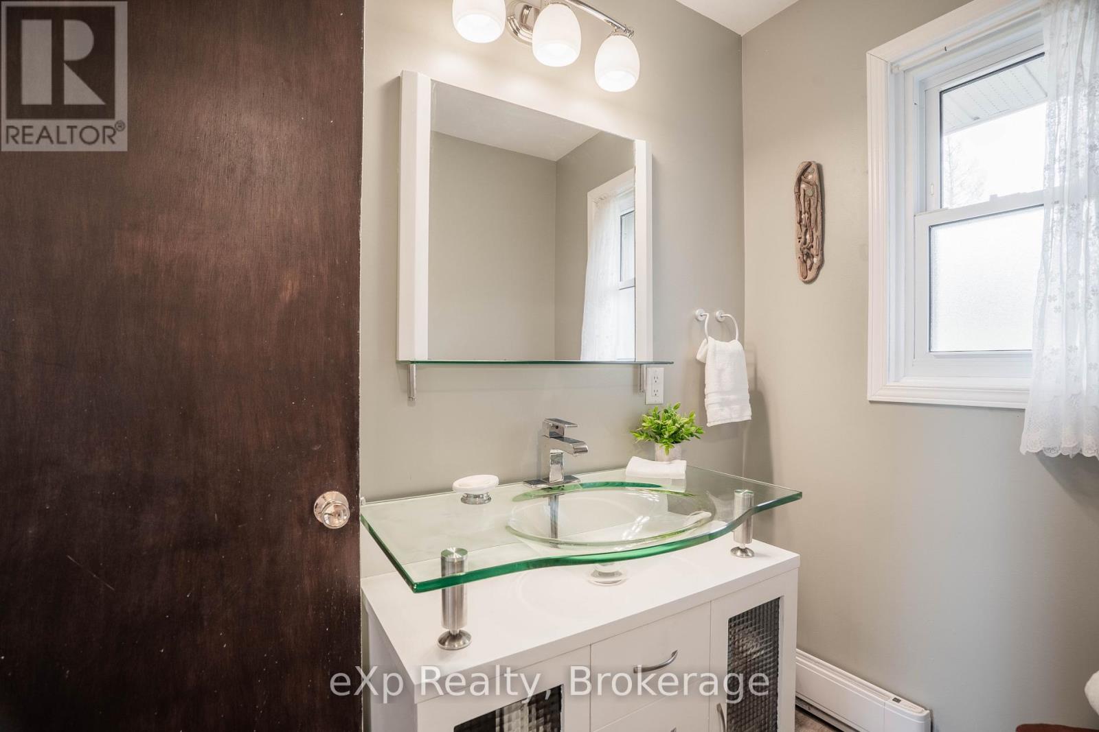 248 Widgeon Cove Road, Northern Bruce Peninsula, Ontario  N0H 2T0 - Photo 20 - X12150989