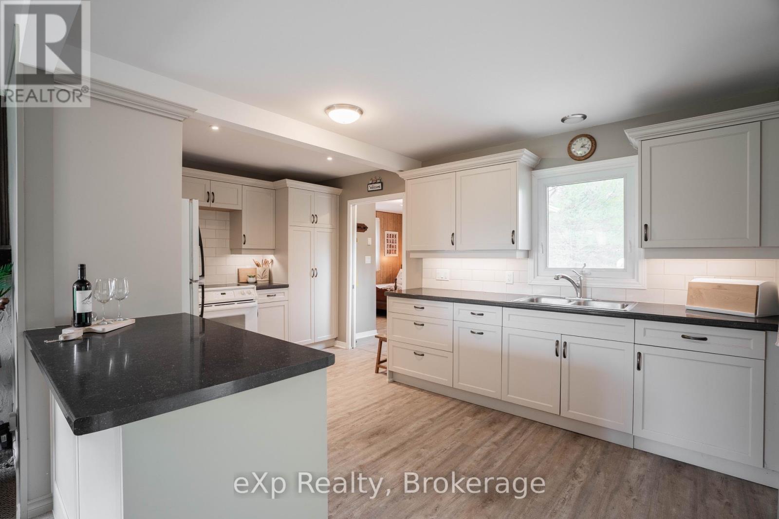 248 Widgeon Cove Road, Northern Bruce Peninsula, Ontario  N0H 2T0 - Photo 27 - X12150989