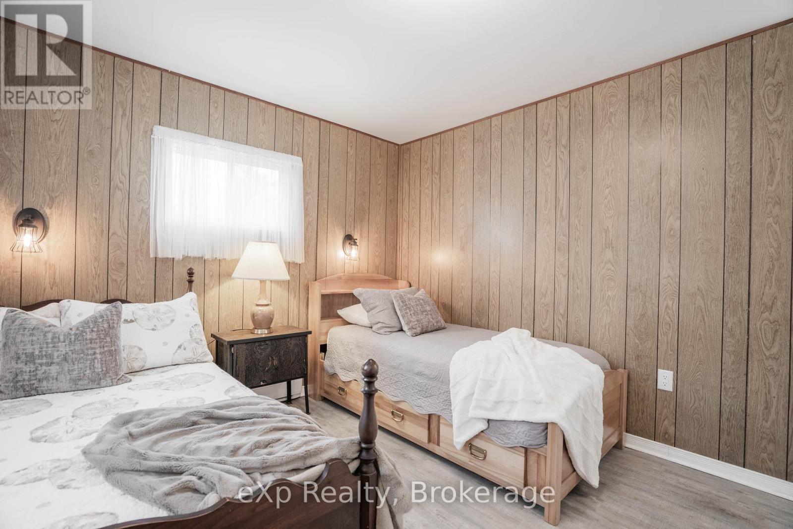 248 Widgeon Cove Road, Northern Bruce Peninsula, Ontario  N0H 2T0 - Photo 31 - X12150989