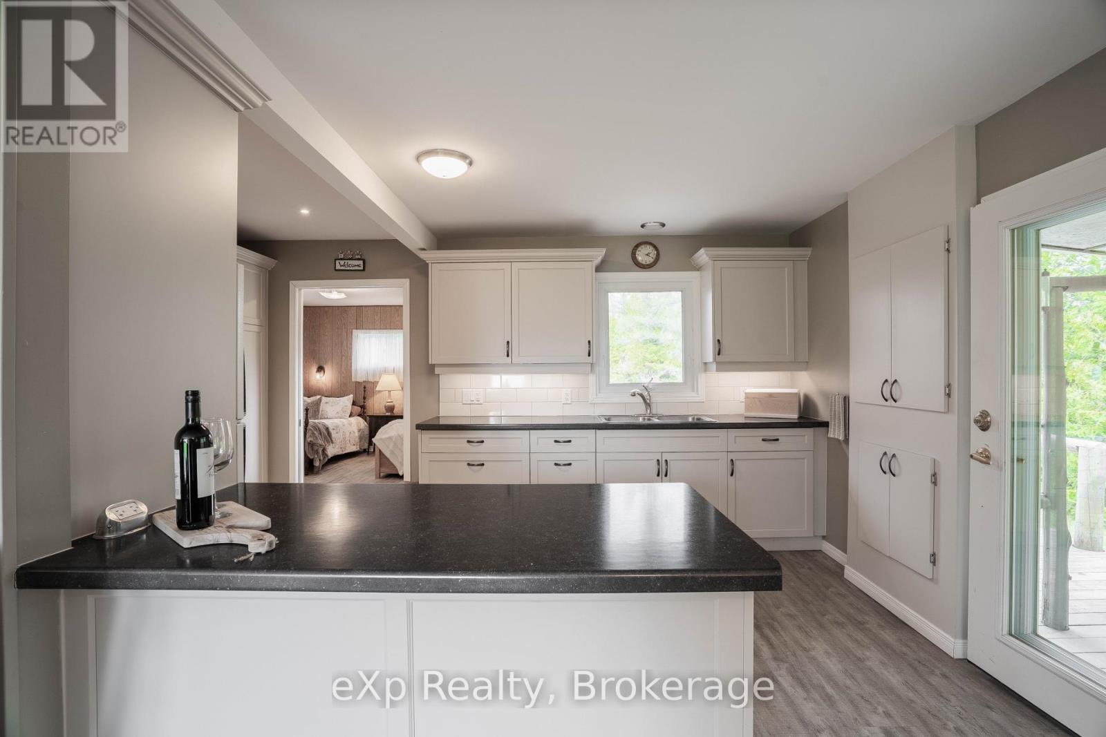 248 Widgeon Cove Road, Northern Bruce Peninsula, Ontario  N0H 2T0 - Photo 28 - X12150989