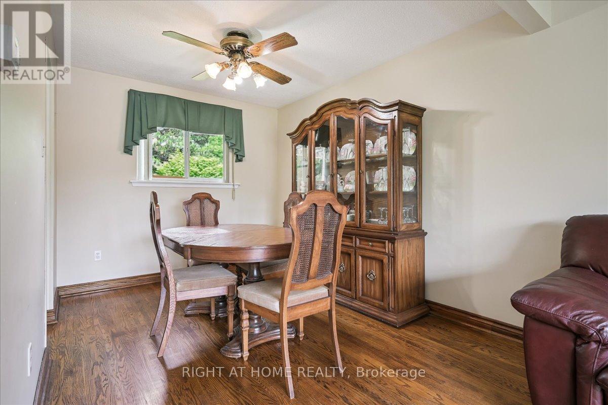 12 Eldon Court, Brampton, Ontario  L6T 2B9 - Photo 12 - W12295748
