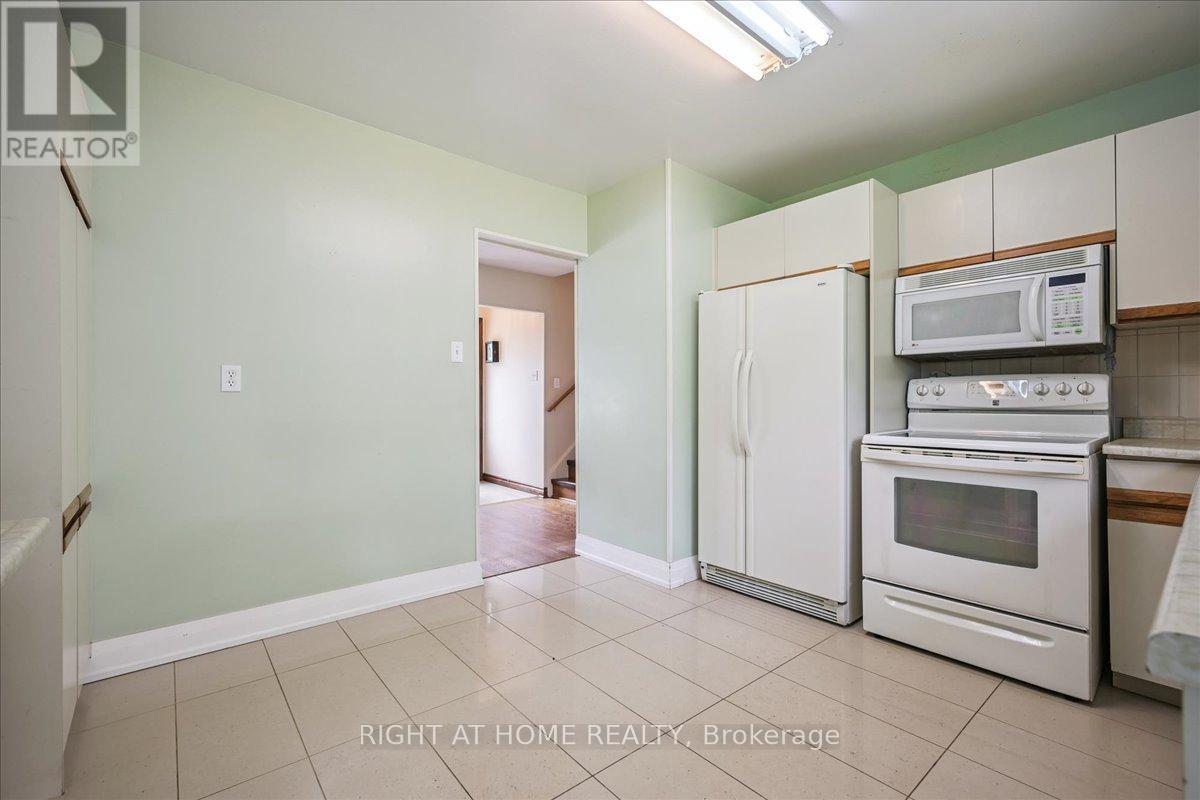 12 Eldon Court, Brampton, Ontario  L6T 2B9 - Photo 15 - W12295748