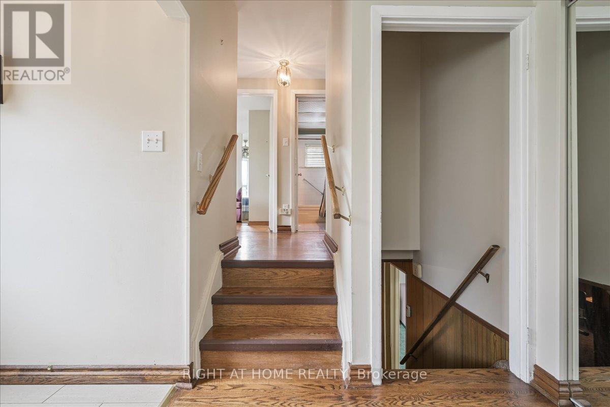 12 Eldon Court, Brampton, Ontario  L6T 2B9 - Photo 18 - W12295748