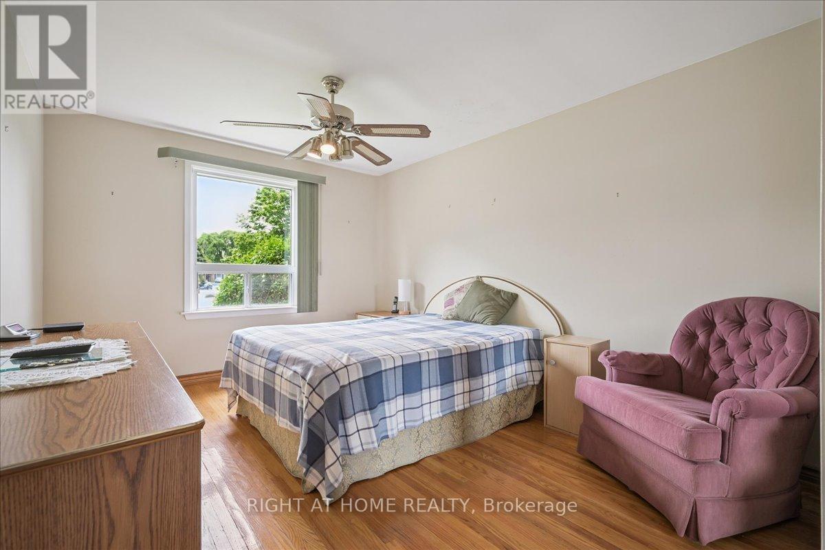 12 Eldon Court, Brampton, Ontario  L6T 2B9 - Photo 21 - W12295748