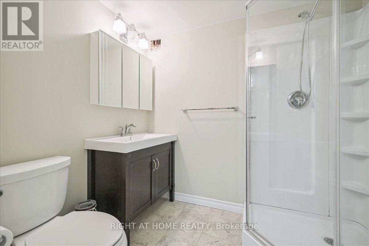 12 Eldon Court, Brampton, Ontario  L6T 2B9 - Photo 29 - W12295748