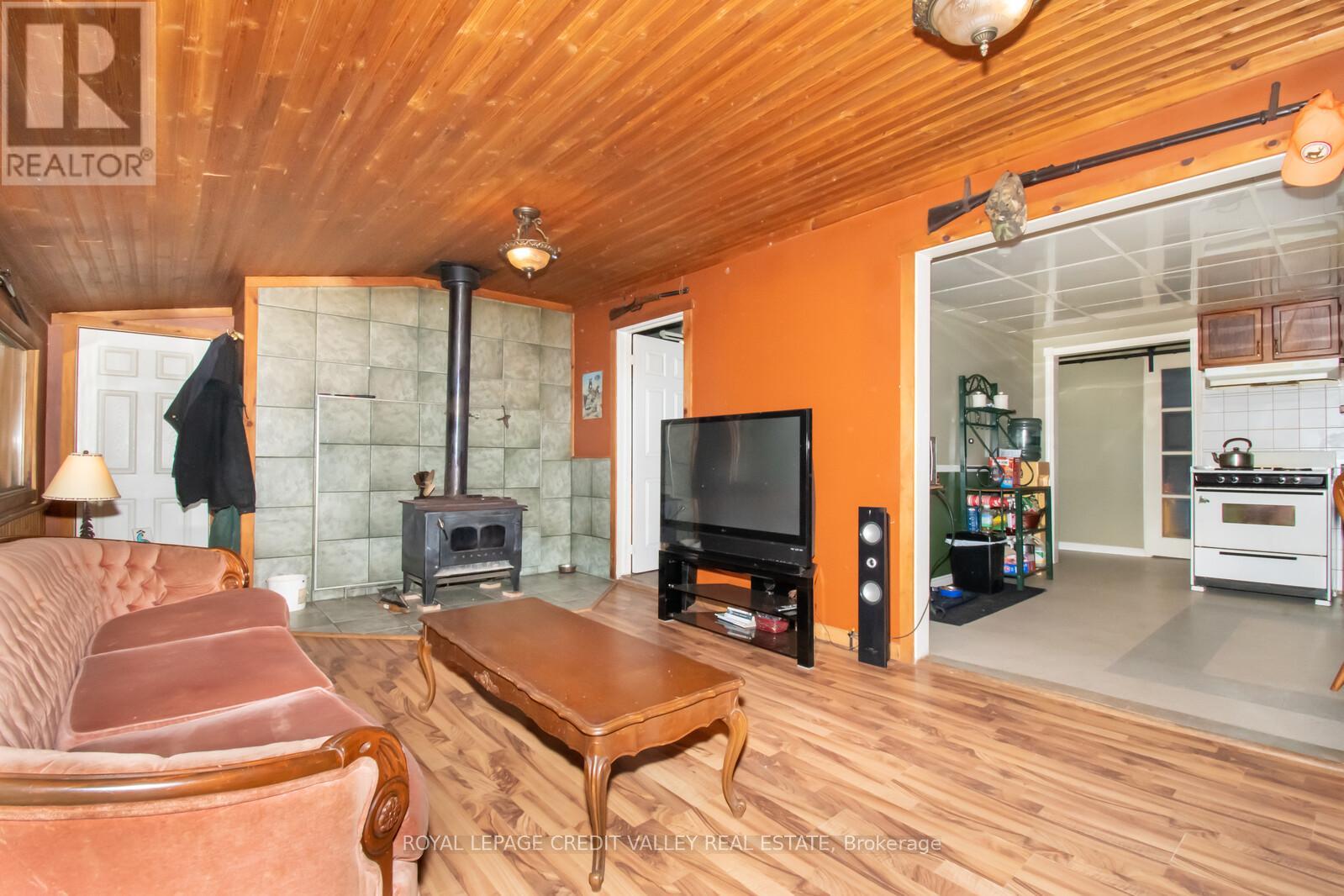 246 Hickey Trail, Hastings Highlands, Ontario  K0L 1C0 - Photo 6 - X12295743