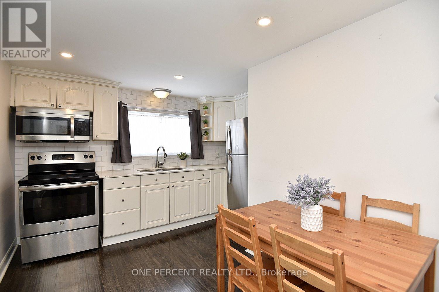3 Maitland Avenue, Hamilton, Ontario  L9A 3J4 - Photo 15 - X12295751