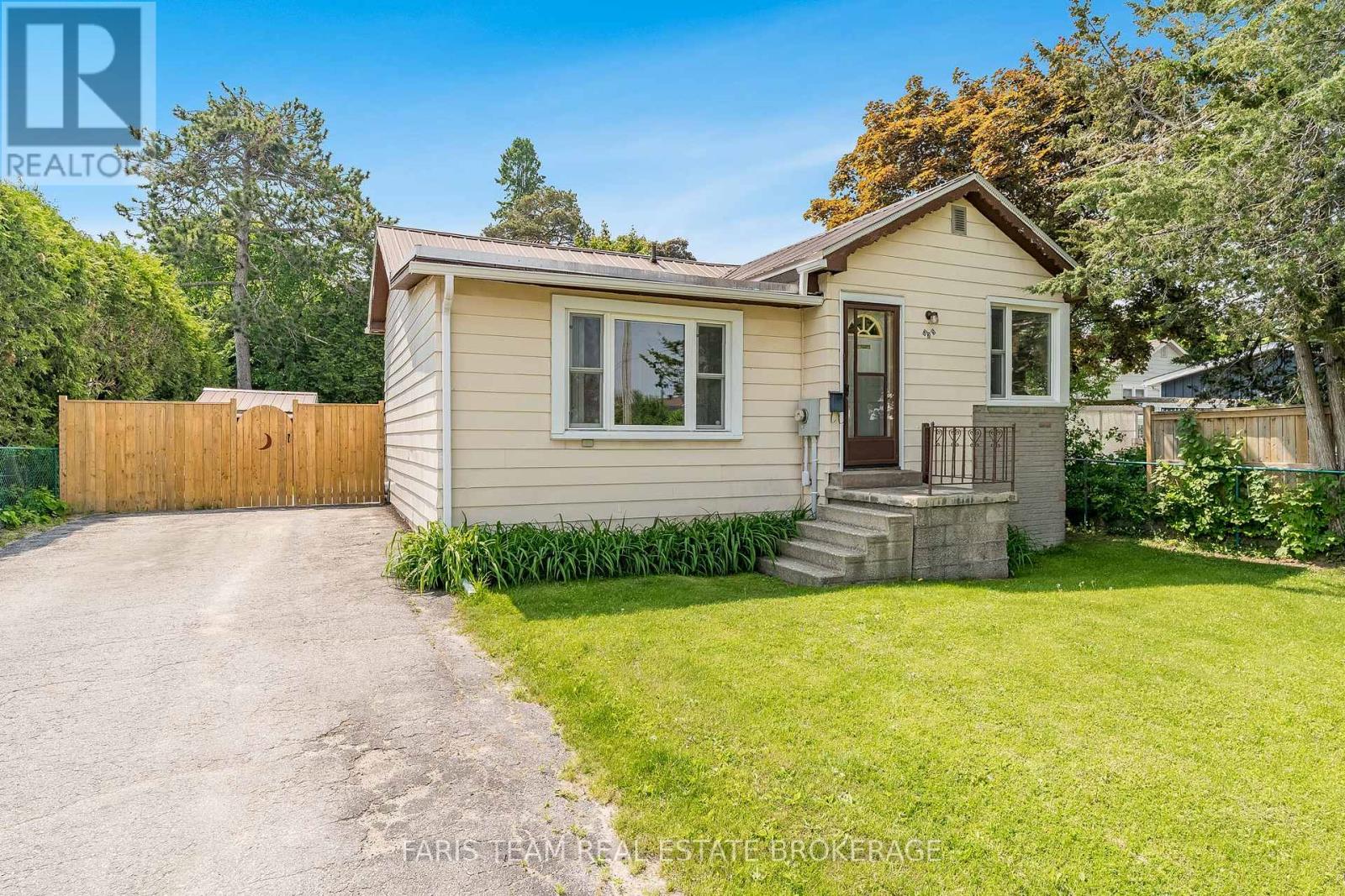 Property at 335 JOHN STREET image 1