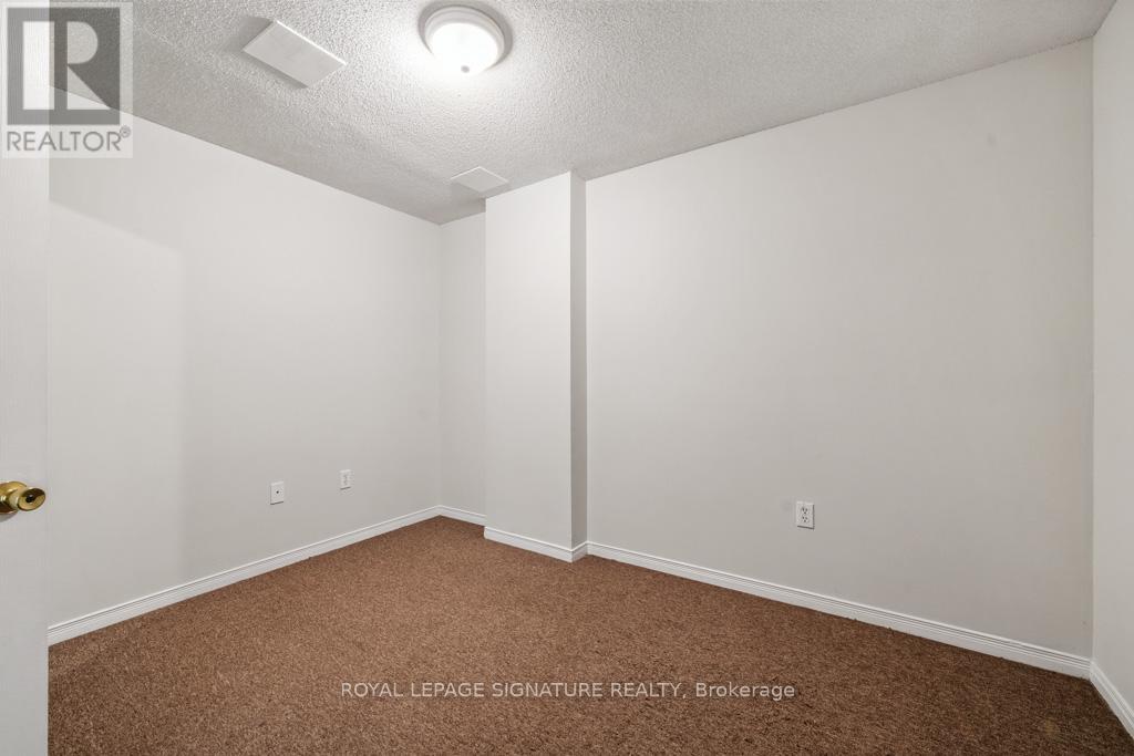 584 Doubletree Lane, Newmarket, Ontario  L3X 2K6 - Photo 33 - N12294328