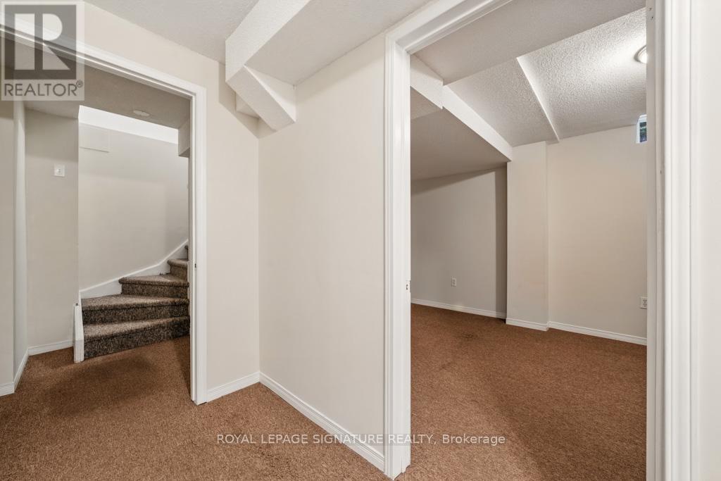 584 Doubletree Lane, Newmarket, Ontario  L3X 2K6 - Photo 31 - N12294328