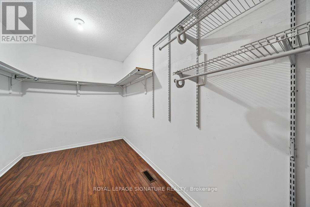 584 Doubletree Lane, Newmarket, Ontario  L3X 2K6 - Photo 18 - N12294328