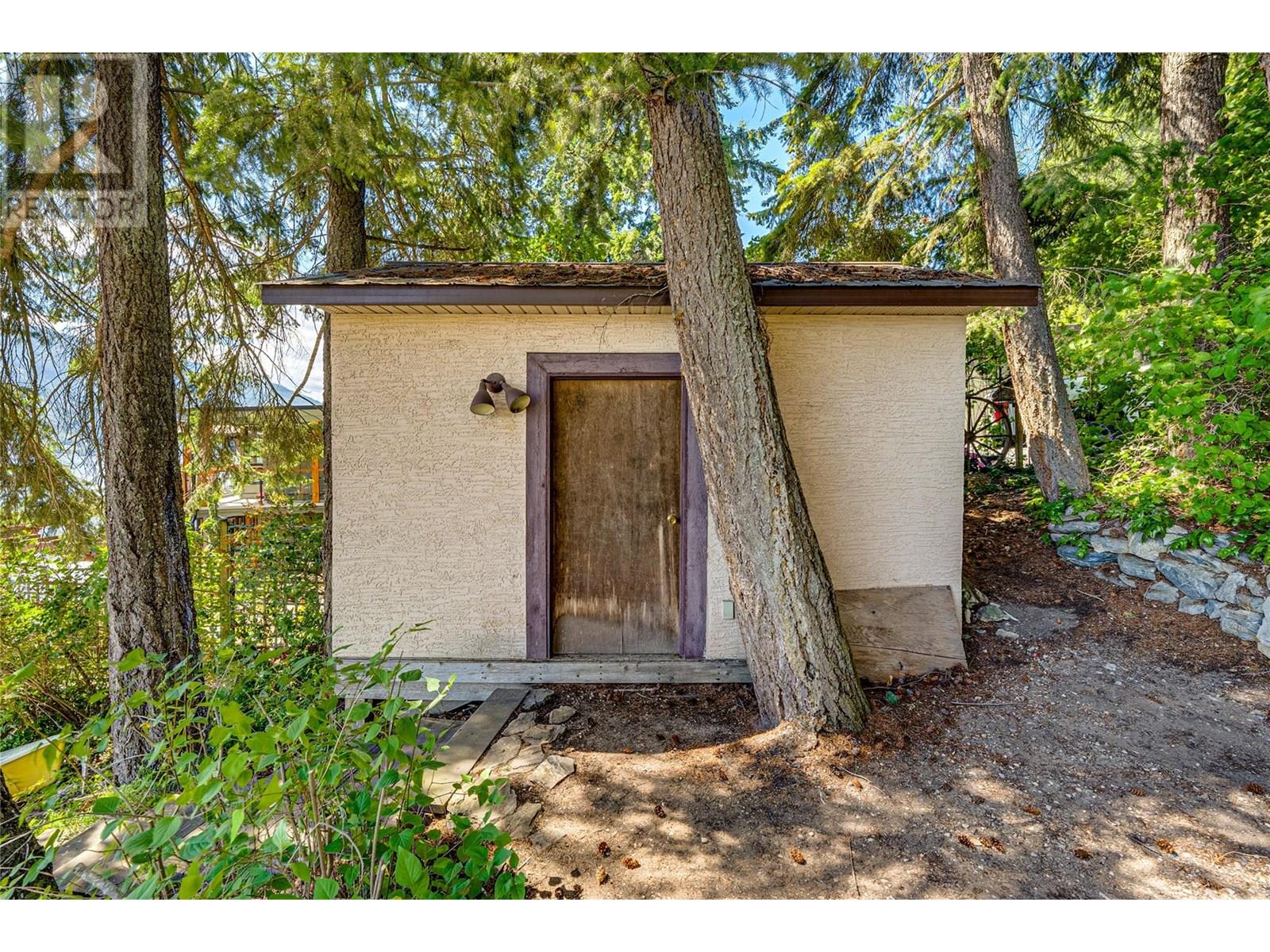 4742 Sunnybrae Canoe Point Road, Tappen, British Columbia  V0E 2X1 - Photo 30 - 10356611