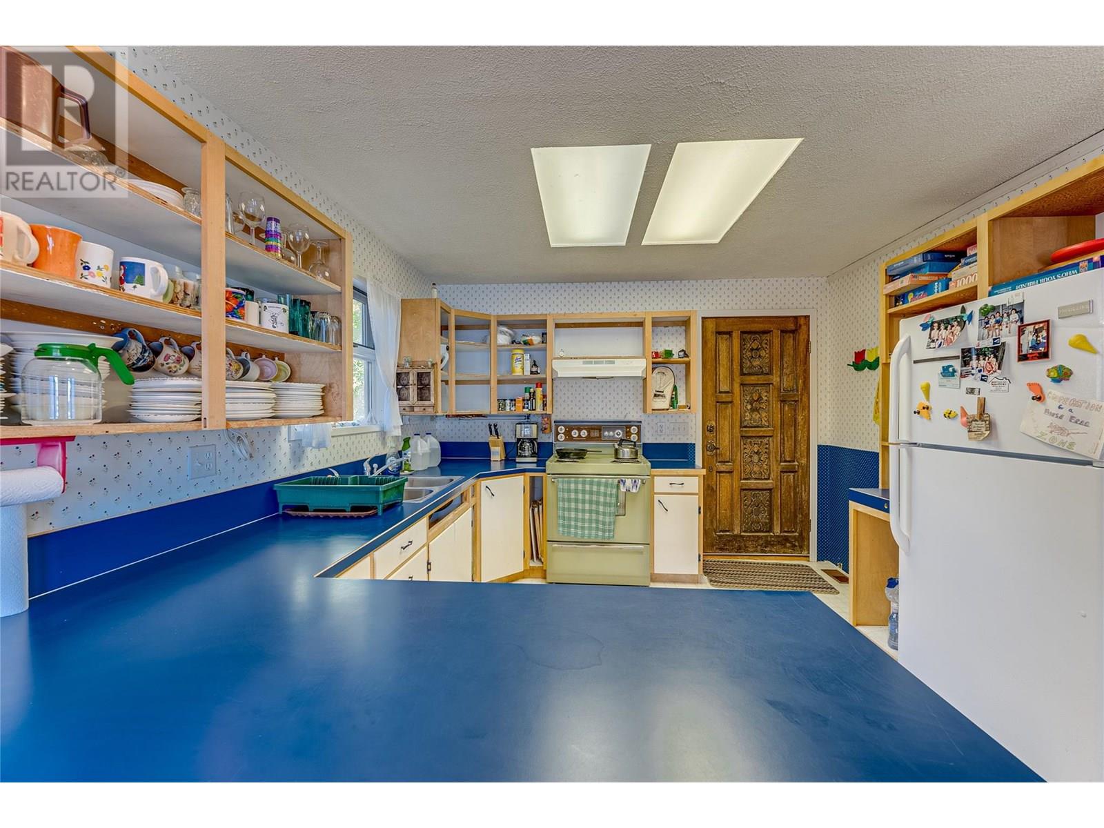 4742 Sunnybrae Canoe Point Road, Tappen, British Columbia  V0E 2X1 - Photo 7 - 10356611